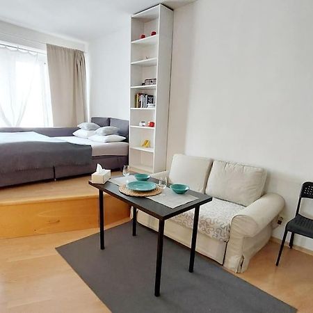 Centrum Studio Apartment With The Self-Check-In Bratislava Exterior photo