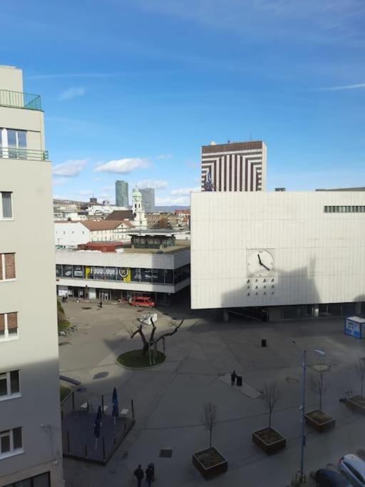 Centrum Studio Apartment With The Self-Check-In Bratislava Exterior photo